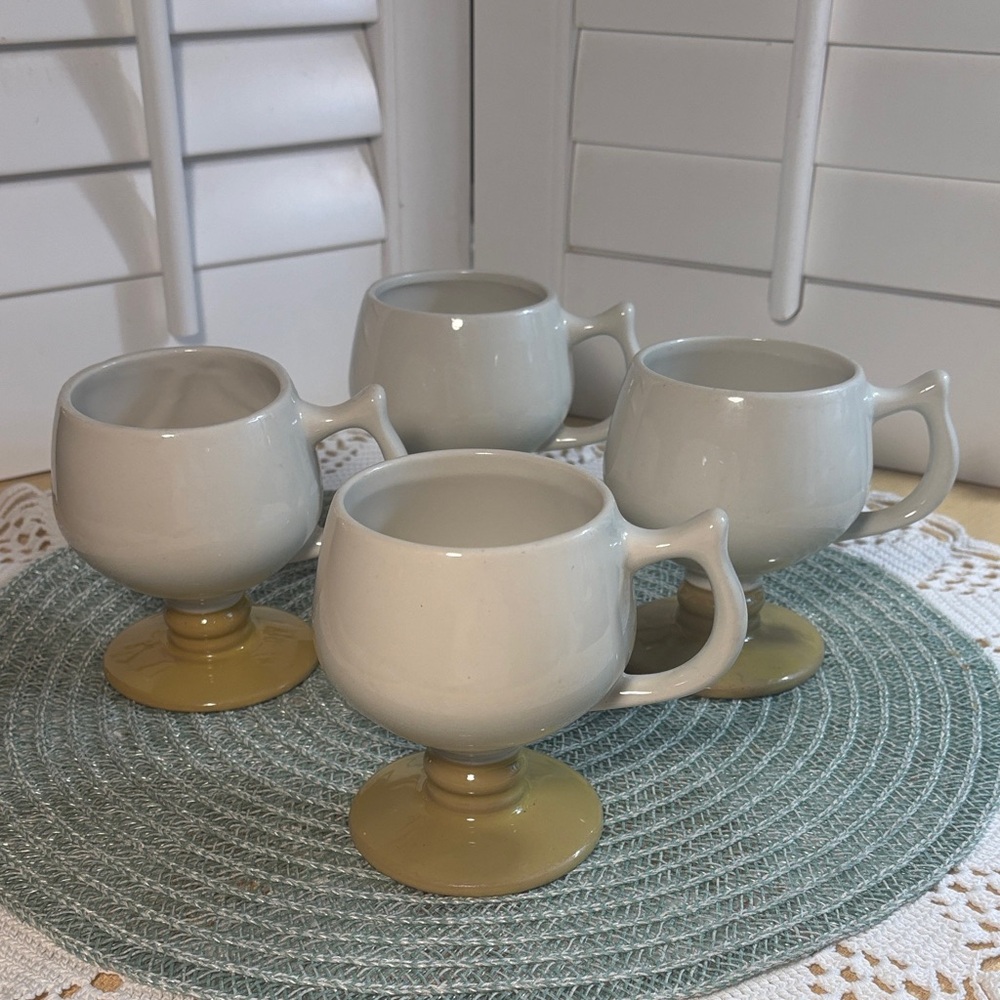 Set 4 Vintage HALL 2274 Mustard & White Round Pedestal Cappuccino Coffee Mugs